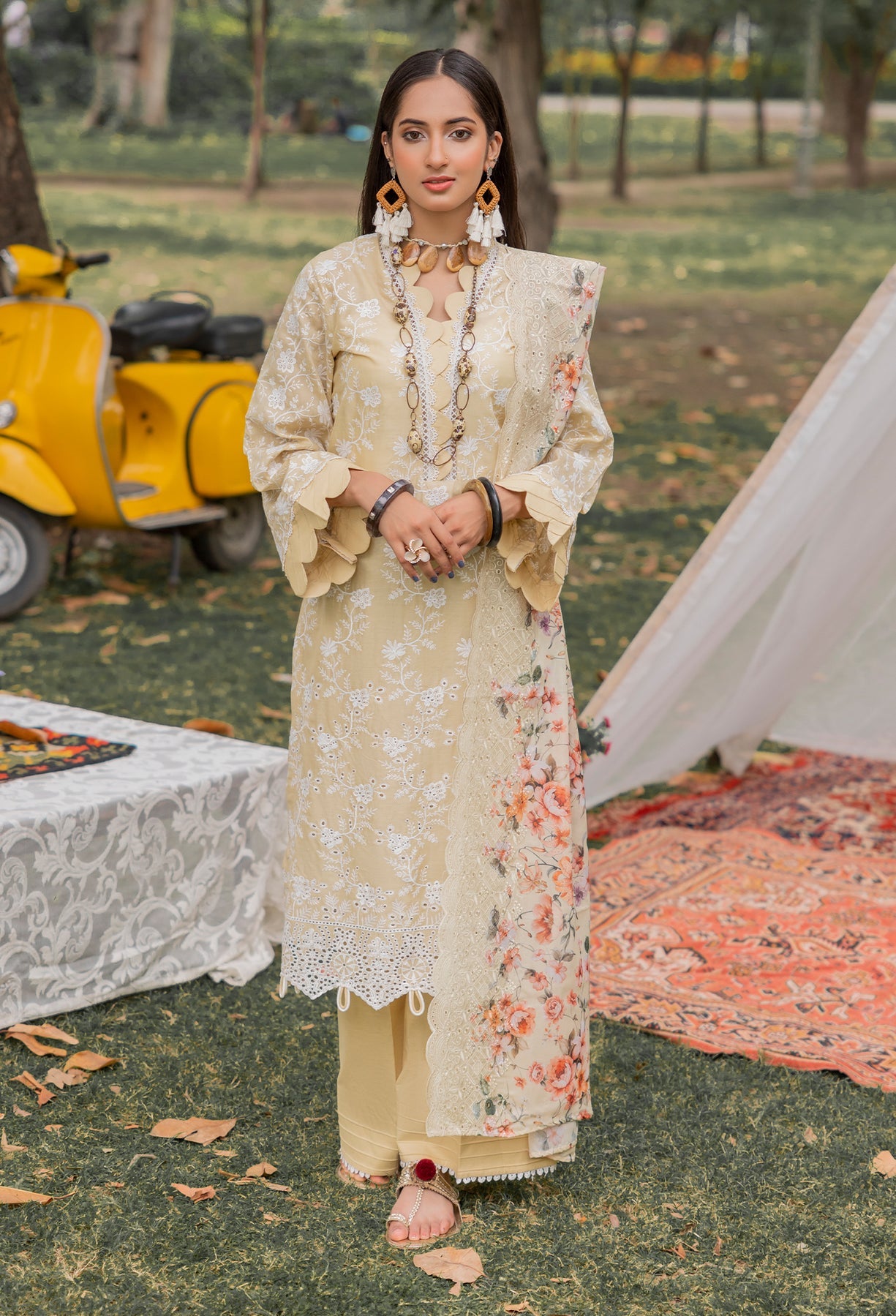 Adan Libas Chikankari - D5